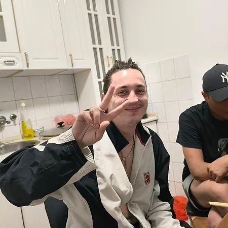 Sunshine 免费洗衣机 高速上网 Guest house *