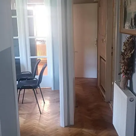 Sunshine 免费洗衣机 高速上网 Guest house