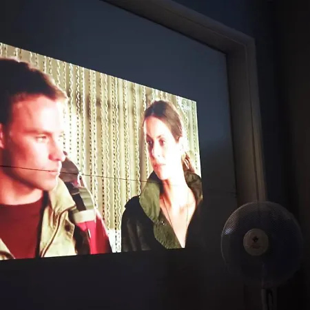 Sunshine 免费洗衣机 高速上网 *